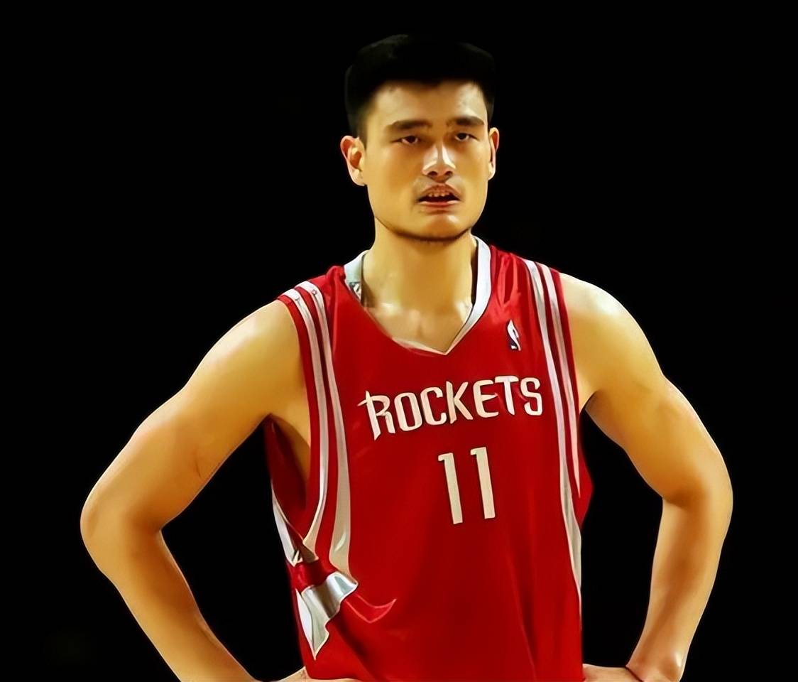 姚明退役(姚明退役球衣)